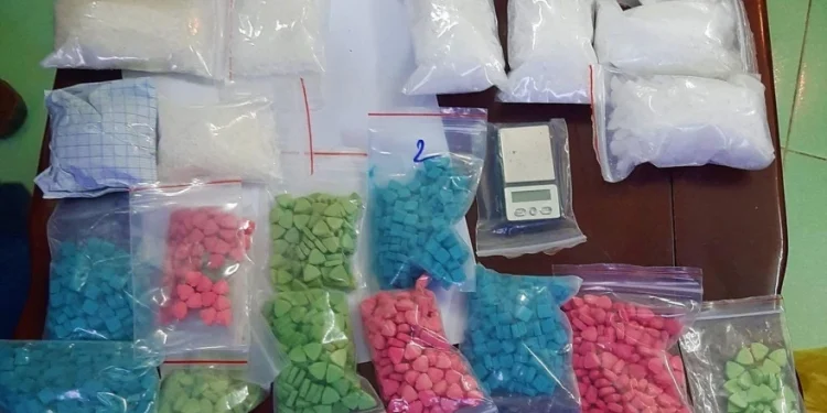 Người mua chất ma túy về sử dụng bị công an bắt mới biết là ma túy giả thì có bị truy cứu trách nhiệm hình sự không?