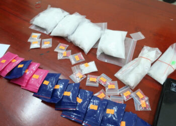 Có truy cứu trách nhiệm hình sự tội mua bán trái phép chất ma túy đối với người xúi giục người khác vận chuyển ma túy để bán không?