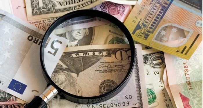 Vận chuyển trái phép tiền tệ qua biên giới